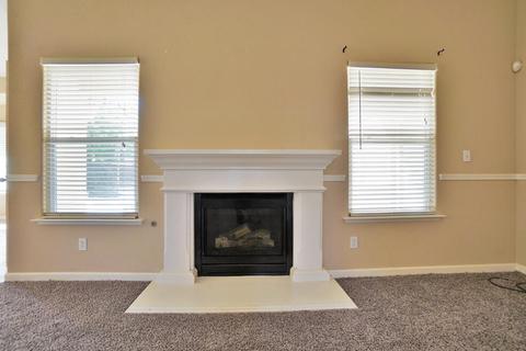 1129 Freedom Dr, Lemoore, CA 93245 photo 9