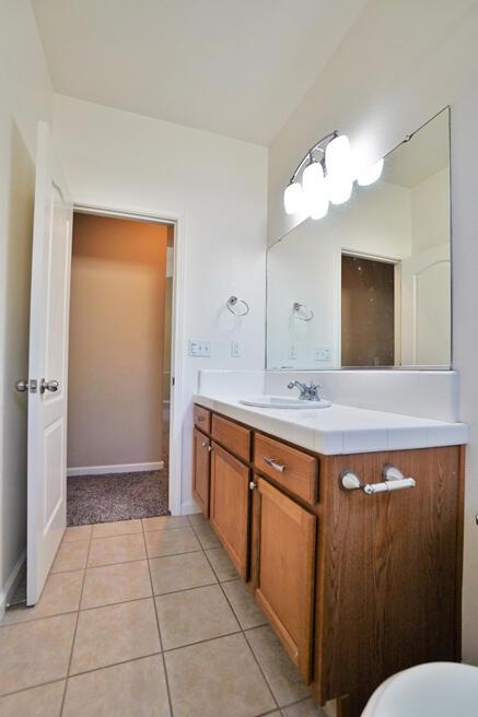 1129 Freedom Dr, Lemoore, CA 93245 photo 30