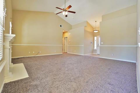 1129 Freedom Dr, Lemoore, CA 93245 photo 10