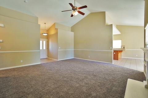1129 Freedom Dr, Lemoore, CA 93245 photo 8