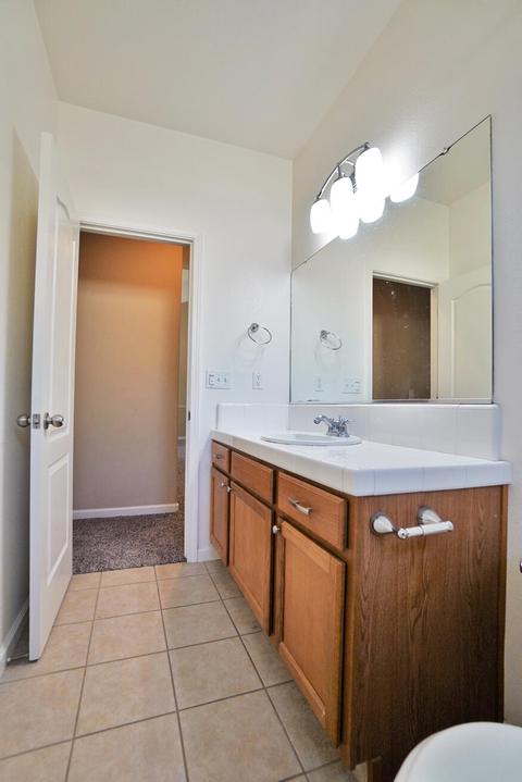 1129 Freedom Dr, Lemoore, CA 93245 photo 29