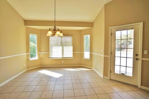 1129 Freedom Dr, Lemoore, CA 93245 photo 11