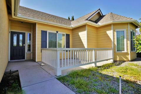 1129 Freedom Dr, Lemoore, CA 93245 photo 4