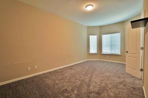 1129 Freedom Dr, Lemoore, CA 93245 photo 31