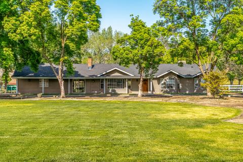 31898 Fritz Dr, Exeter, CA 93221 photo 2