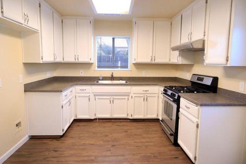 419 James Ave, Corcoran, CA 93212 photo 6