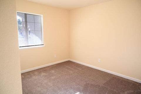 419 James Ave, Corcoran, CA 93212 photo 14