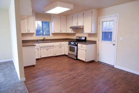 419 James Ave, Corcoran, CA 93212 photo 5