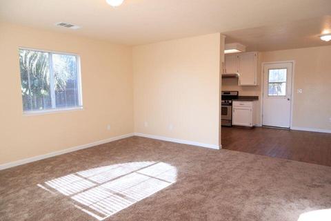 419 James Ave, Corcoran, CA 93212 photo 7