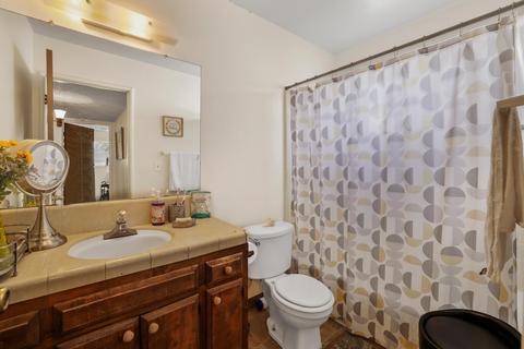 2517 S Memory St, Visalia, CA 93277 photo 10
