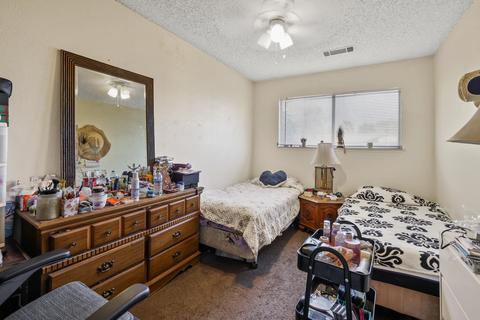 2517 S Memory St, Visalia, CA 93277 photo 9
