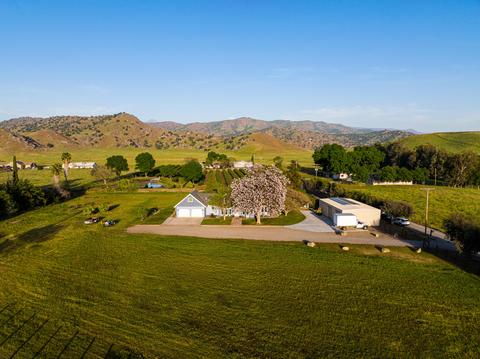 30660 Bliss Dr, Exeter, CA 93221 photo 2