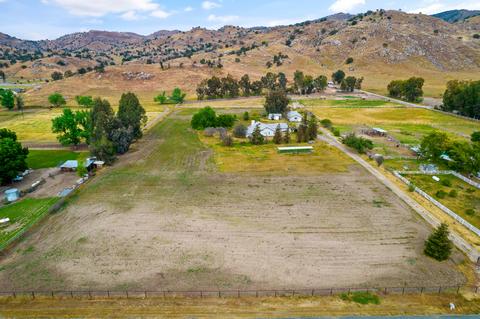 31926 Fritz Dr, Exeter, CA 93221 photo 3