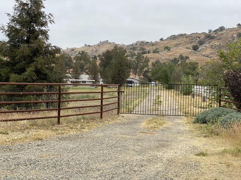 31926 Fritz Dr, Exeter, CA 93221 photo 4