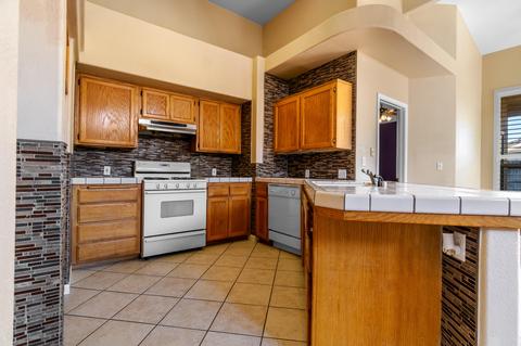 3942 Elowin Ave, Visalia, CA 93292 photo 12