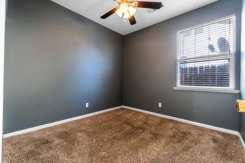 3942 Elowin Ave, Visalia, CA 93292 photo 17