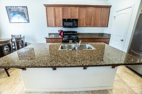 991 Heirloom Way, Lemoore, CA 93245 photo 10
