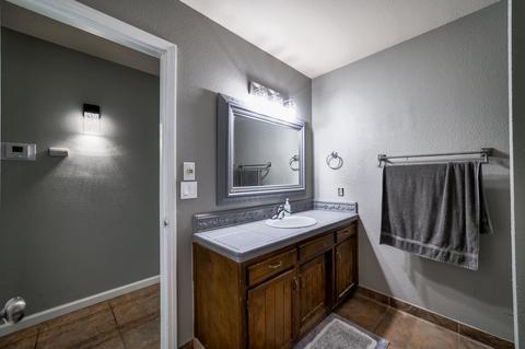 1164 Ashland Dr, Lemoore, CA 93245 photo 21
