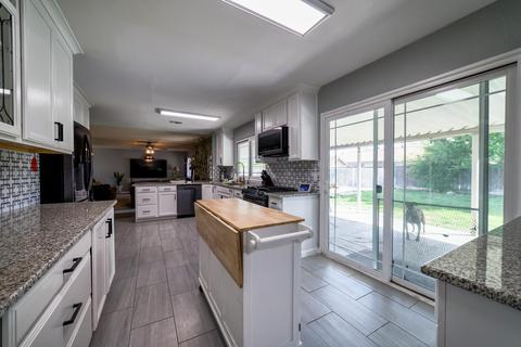 1164 Ashland Dr, Lemoore, CA 93245 photo 10