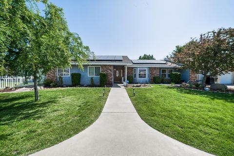 1164 Ashland Dr, Lemoore, CA 93245 photo 1