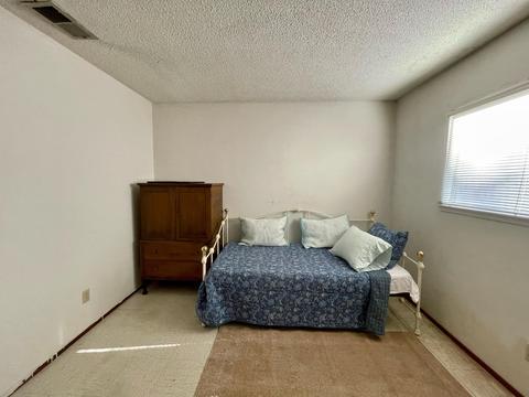 149 E Gannon Dr, Tulare, CA 93274 photo 9