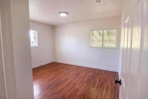 19503 Taylor Rd, Strathmore, CA 93267 photo 12