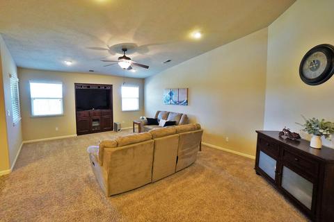 788 Crescent Ct, Lemoore, CA 93245 photo 30