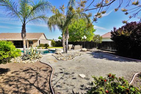 788 Crescent Ct, Lemoore, CA 93245 photo 70