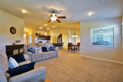 788 Crescent Ct, Lemoore, CA 93245 photo 27