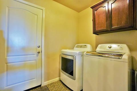 788 Crescent Ct, Lemoore, CA 93245 photo 42