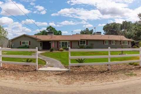 21925 Geneva Ave, Lemoore, CA 93245 photo 2
