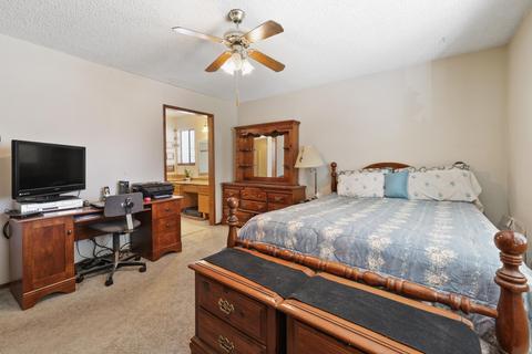 1003 E Ferguson Ave, Visalia, CA 93292 photo 23