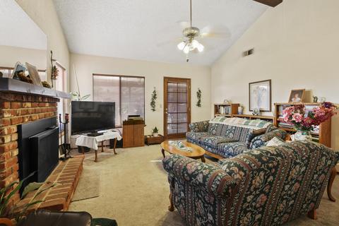 1003 E Ferguson Ave, Visalia, CA 93292 photo 7