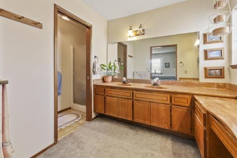 1003 E Ferguson Ave, Visalia, CA 93292 photo 25