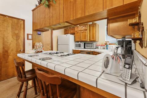 1003 E Ferguson Ave, Visalia, CA 93292 photo 13