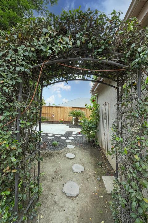 1548 E Seeger Ave, Visalia, CA 93292 photo 42