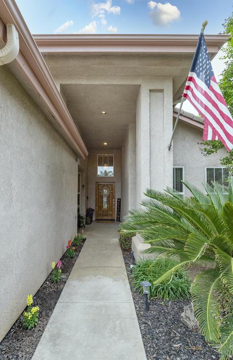 1548 E Seeger Ave, Visalia, CA 93292 photo 5