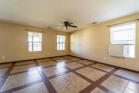 905 Haven Ct, Tulare, CA 93274 photo 7
