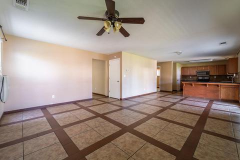 905 Haven Ct, Tulare, CA 93274 photo 6
