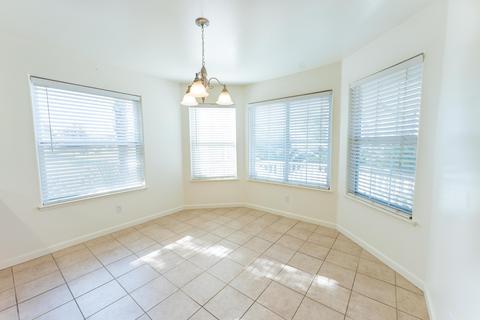 1035 Tranquility Ct, Lemoore, CA 93245 photo 16