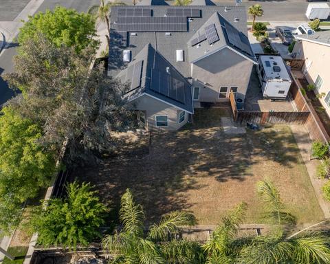 1035 Tranquility Ct, Lemoore, CA 93245 photo 8