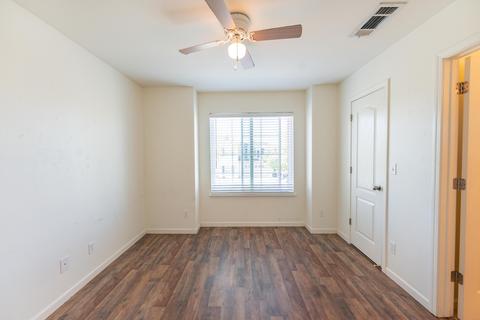1035 Tranquility Ct, Lemoore, CA 93245 photo 43