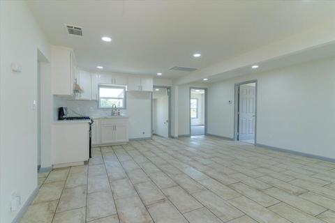 535 S 4th St, Chowchilla, CA 93610 photo 9