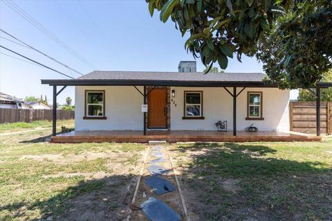 535 S 4th St, Chowchilla, CA 93610 photo 2