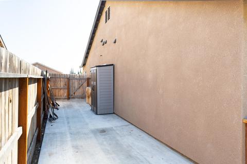 653 Ashley Ave, Dinuba, CA 93618 photo 44
