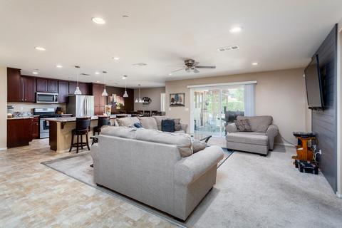 653 Ashley Ave, Dinuba, CA 93618 photo 9