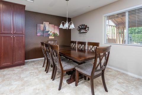 653 Ashley Ave, Dinuba, CA 93618 photo 15