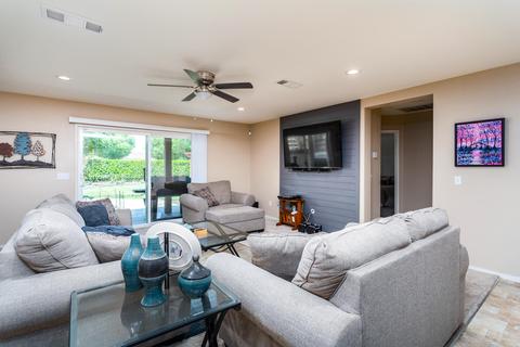 653 Ashley Ave, Dinuba, CA 93618 photo 10