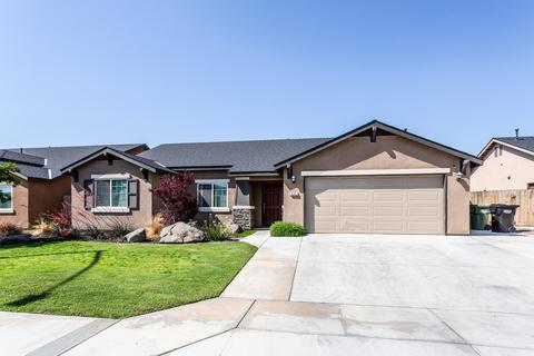 653 Ashley Ave, Dinuba, CA 93618 photo 4