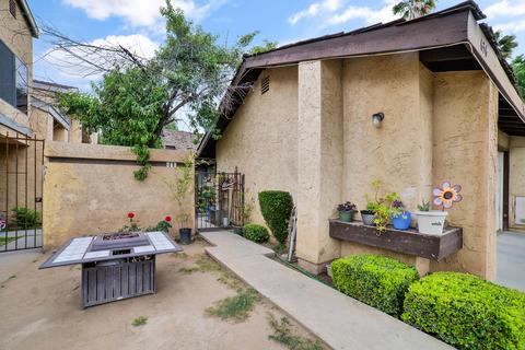 636 E Harold Ave, Visalia, CA 93292 photo 10
